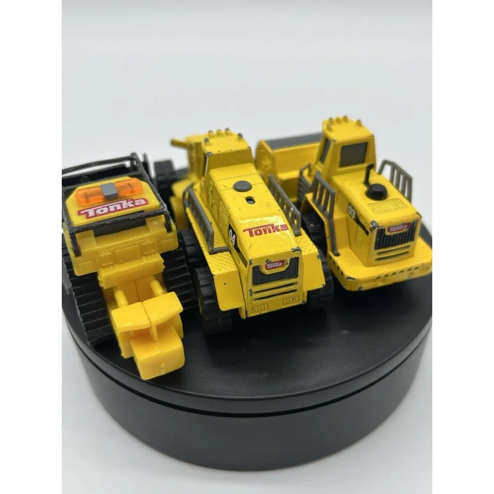 Lot of 3‎ Tonka Real Tough 2016 Diecast Construction Crew Road Equipment  1:64